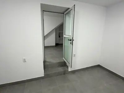 Spatiu_comercial de închiriat în Sector 5, București - 82 mp, Parter și Demisol img 11